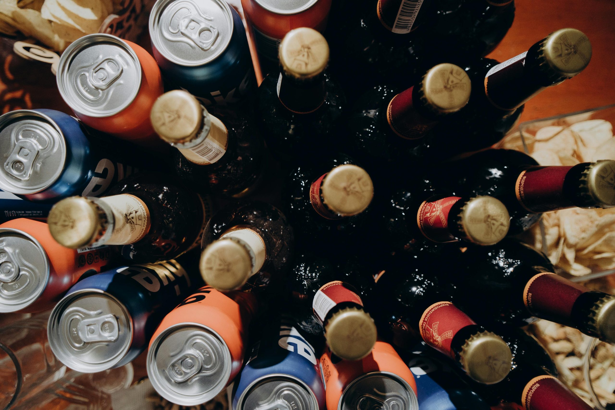 On today’s date, January 24, 1935, the Krueger Brewery in Richmond, Virginia sells the first canned beer, revolutionizing how beer is packaged and marketed.