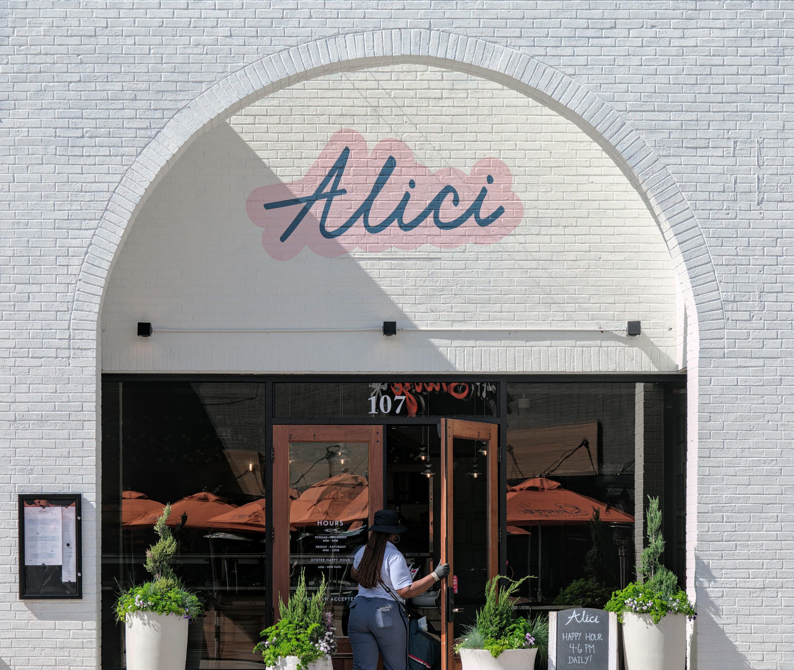 Ludacris’ New Atlanta Restaurant Focuses on Independent Beer