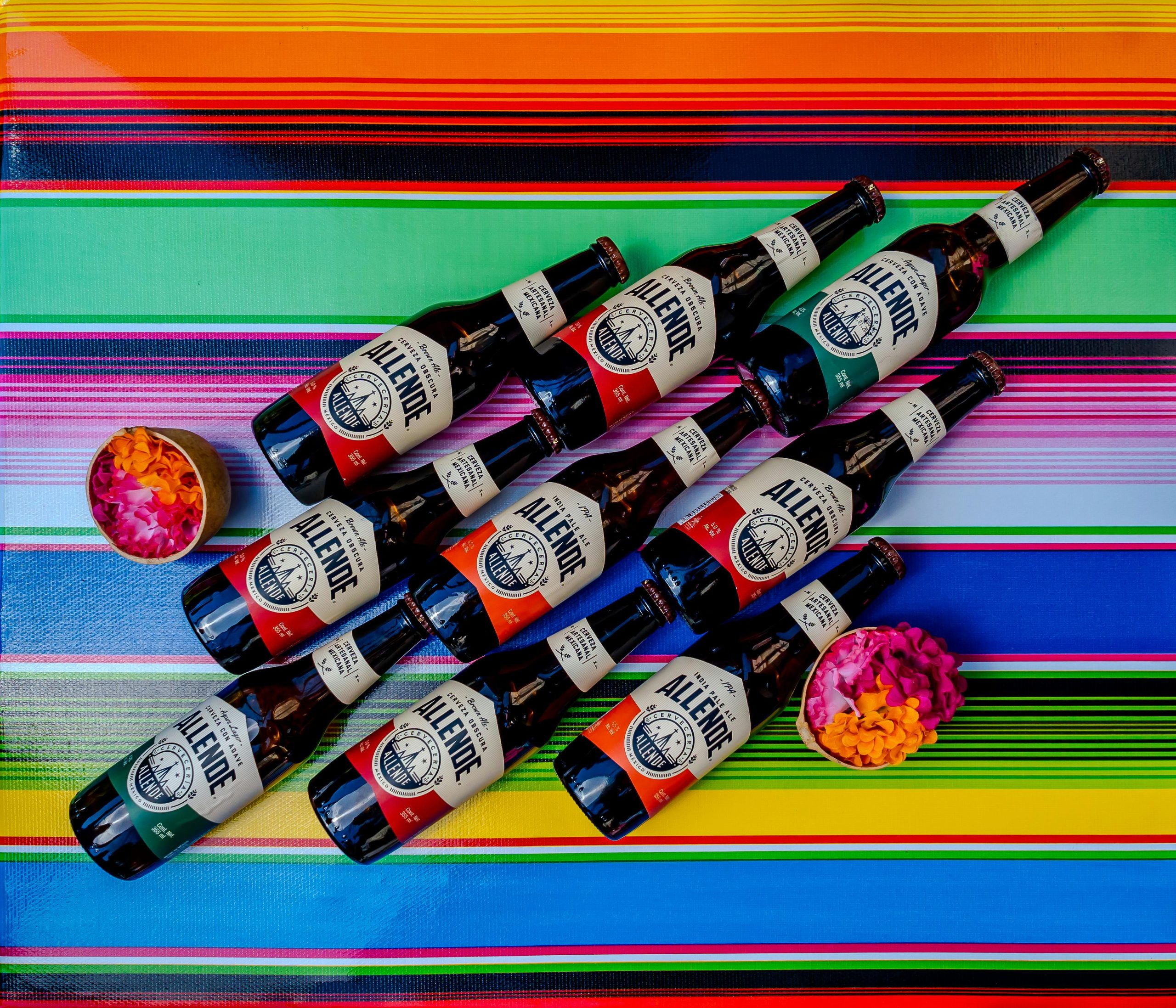 On December 23, Coelacanth Brewing will release a winter beer called Contra el Muro (Against the Wall) in partnership with Cerveceria Artesanal Roberta in Mexico City, Mexico. The beer is a Mexican Oatmeal Stout, brewed with Mexican chocolate and chipotle peppers.